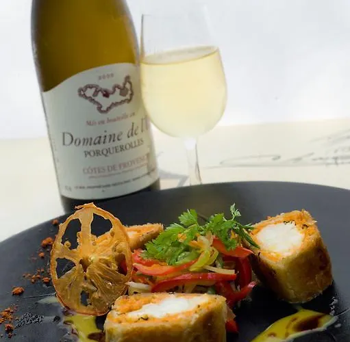 فندق Le Mas Du Langoustier بوركيرول